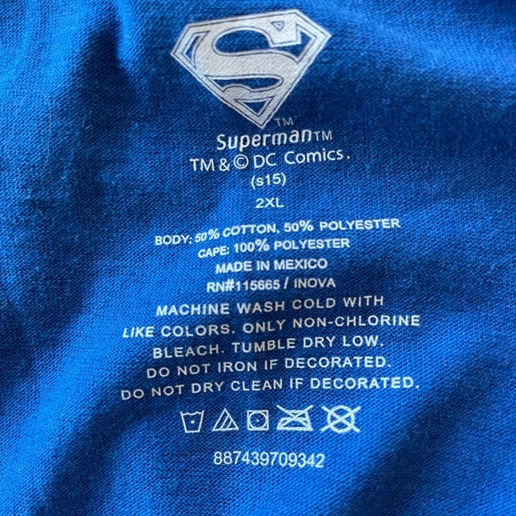 Superman caped Halloween costume graphic tee - Picture 7 of 7